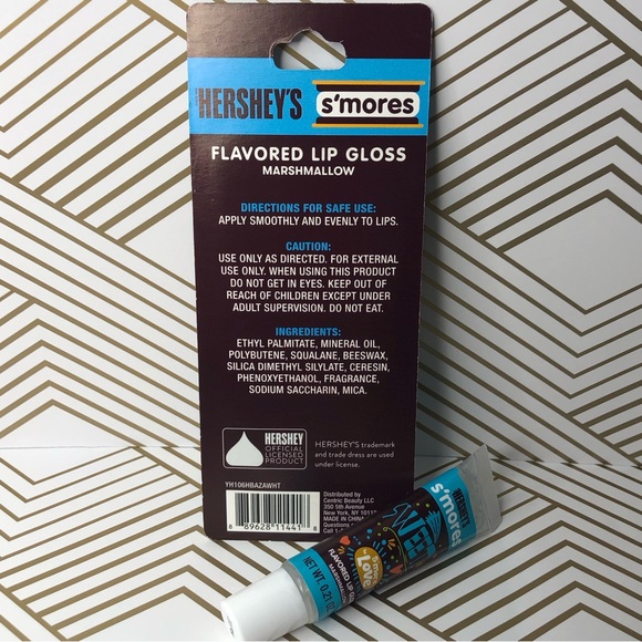 Hershey’s & Reese’s Milk Chocolate Peanut Butter Cup Flavor Lip Gloss Gift Set - Picture 14 of 15